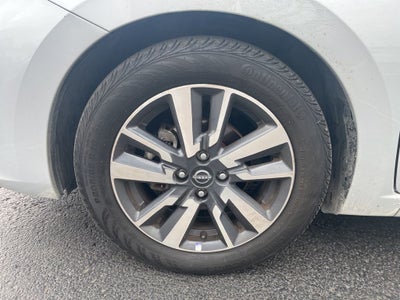2023 Nissan Versa 1.6 SV