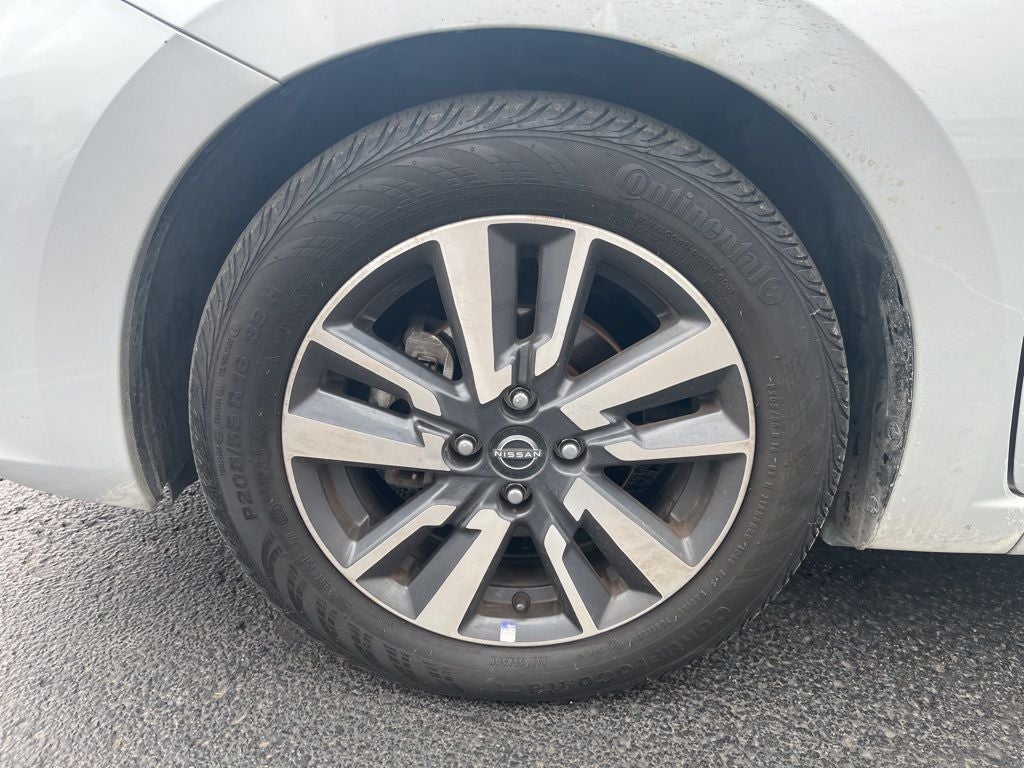 2023 Nissan Versa 1.6 SV