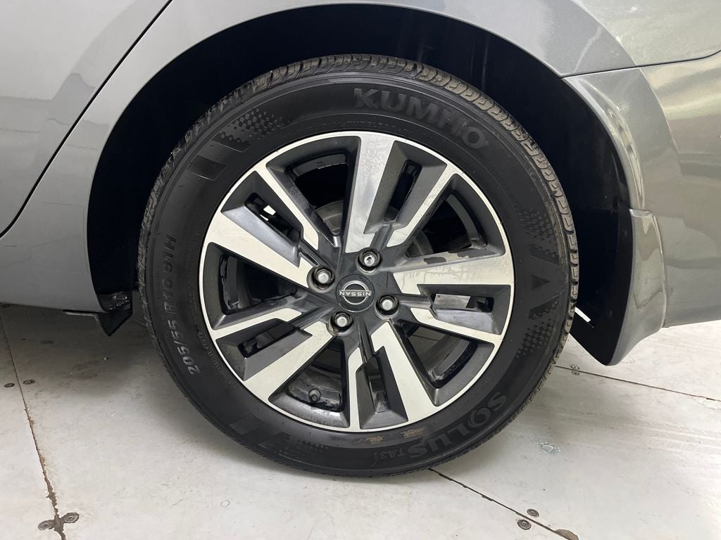 2024 Nissan Versa 1.6 SV