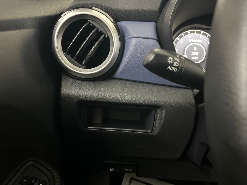 2024 Nissan Versa 1.6 SV