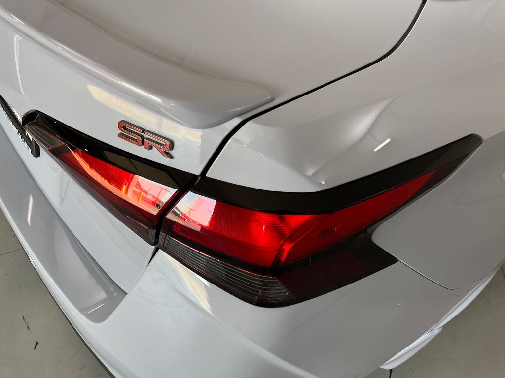 2024 Nissan Versa 1.6 SR