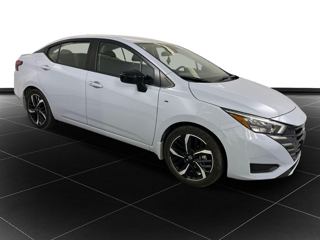 2024 Nissan Versa 1.6 SR