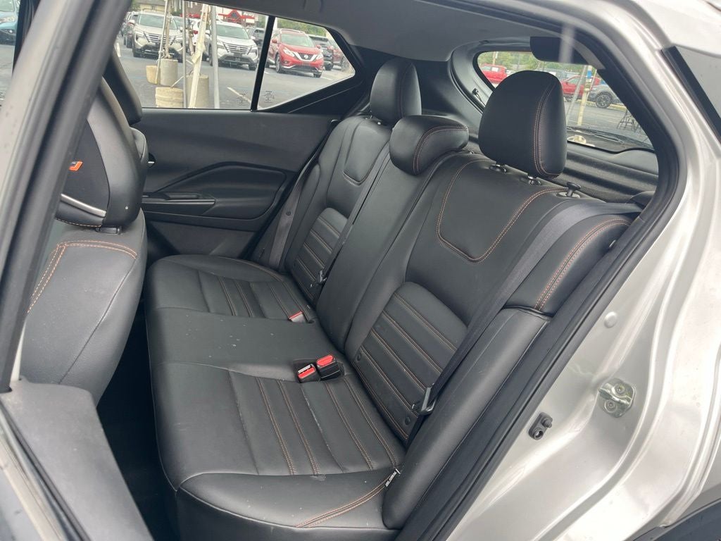 2020 Nissan Kicks SR