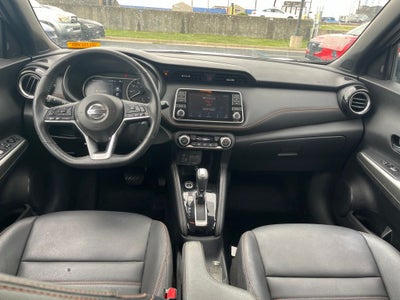 2020 Nissan Kicks SR