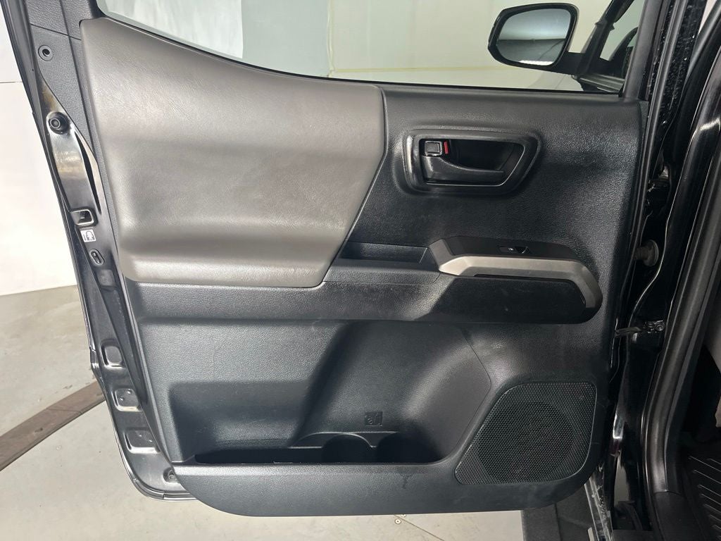2017 Toyota Tacoma SR5 V6