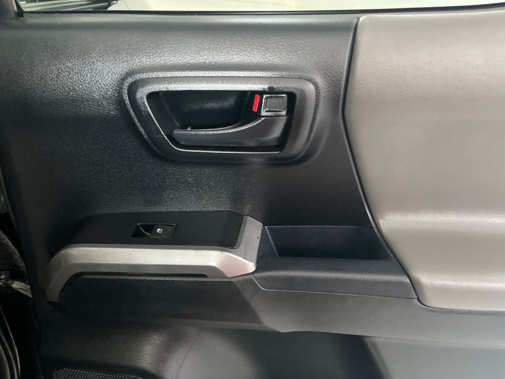 2017 Toyota Tacoma SR5 V6