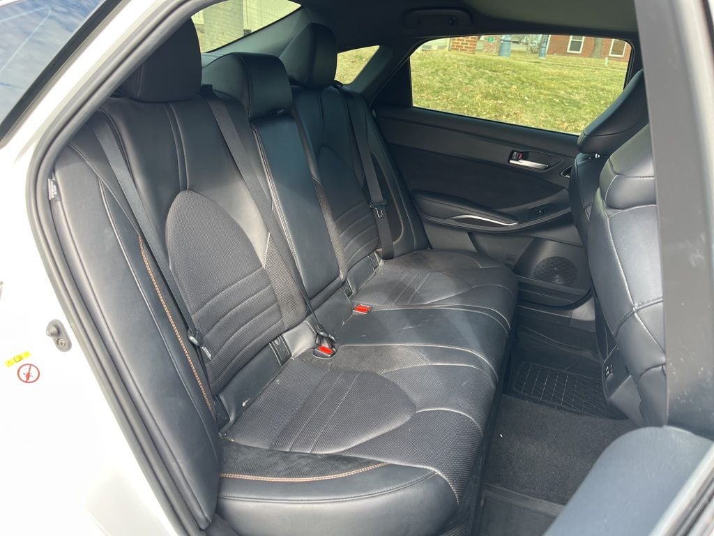 2019 Toyota Avalon Hybrid XSE