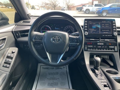 2019 Toyota Avalon Hybrid XSE