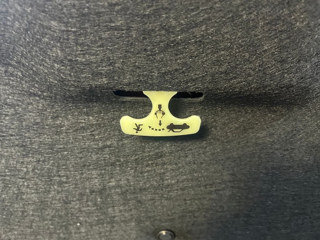 2018 Toyota Camry Hybrid LE