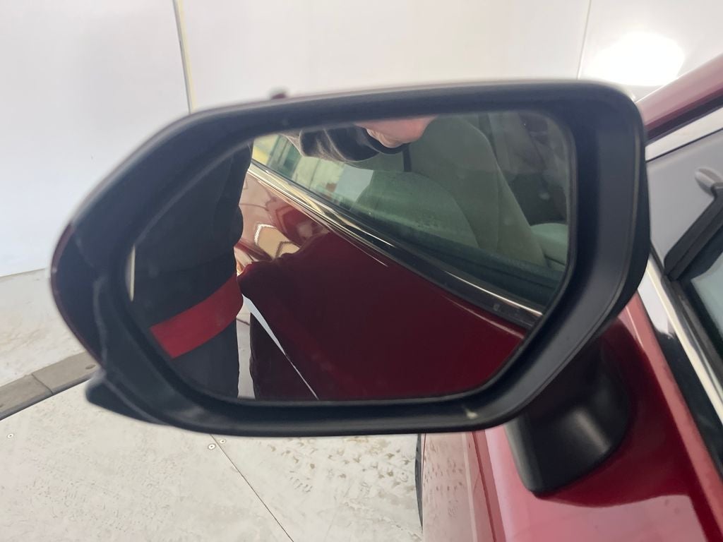 2018 Toyota Camry Hybrid LE