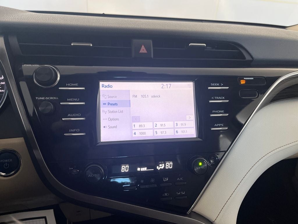 2018 Toyota Camry Hybrid LE