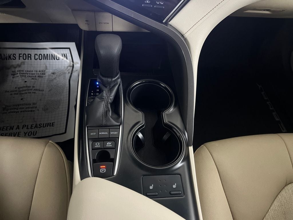 2018 Toyota Camry Hybrid LE