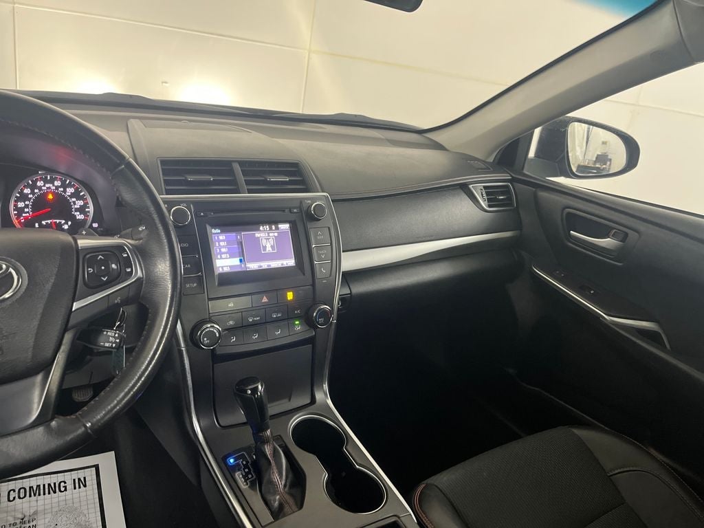 2017 Toyota Camry SE