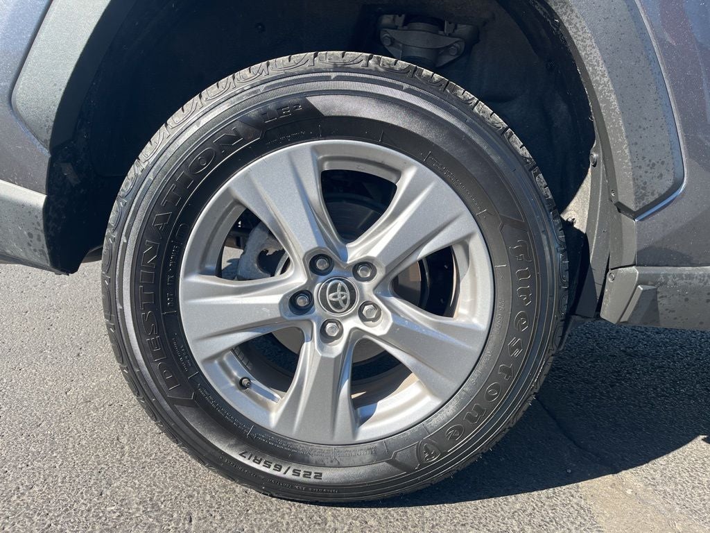 2025 Toyota RAV4 Hybrid XLE