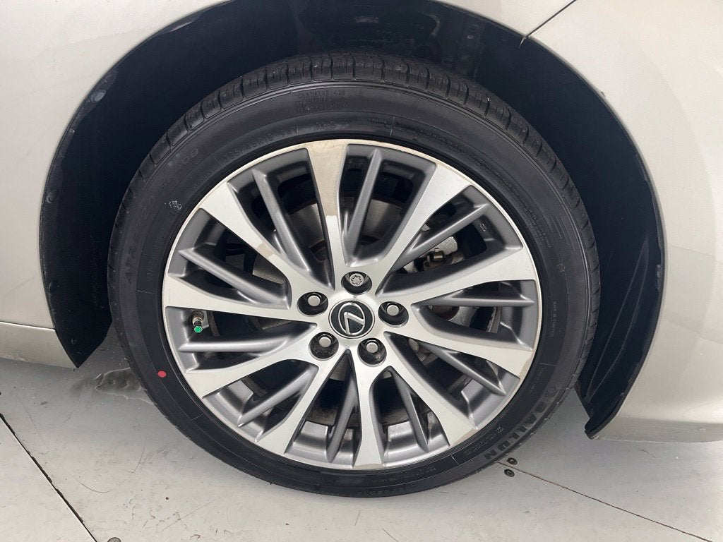 2021 Lexus ES 250