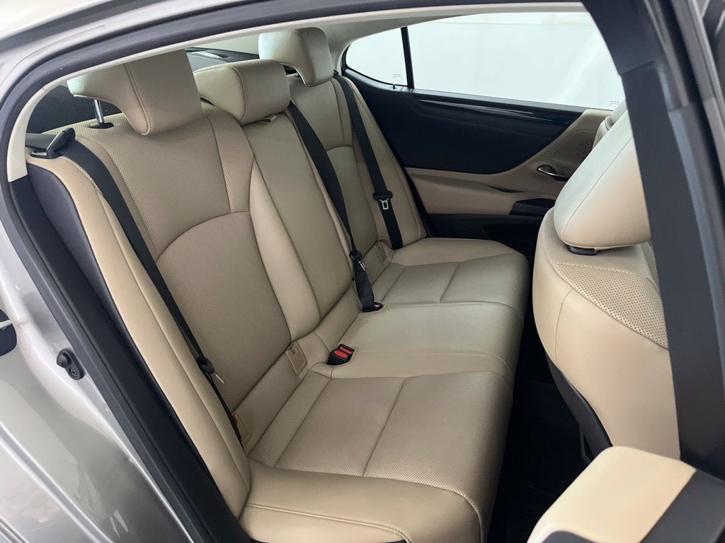 2021 Lexus ES 250