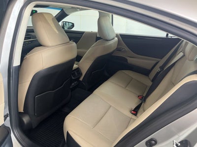 2021 Lexus ES 250