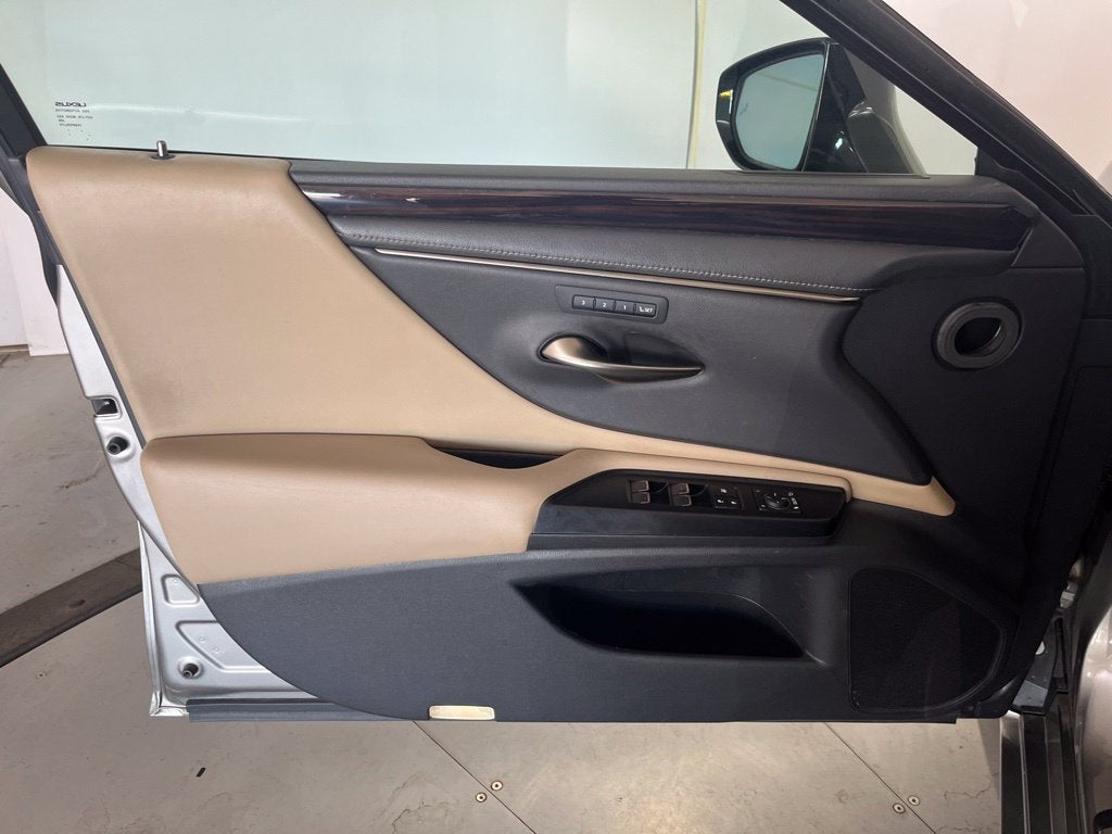2021 Lexus ES 250