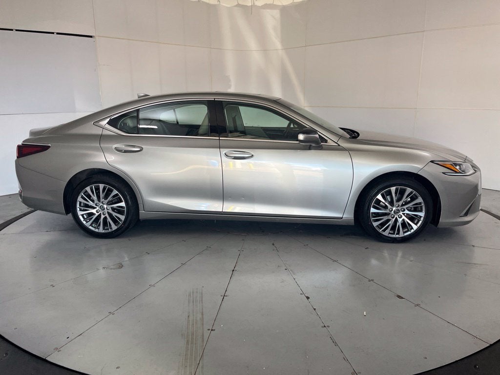 2021 Lexus ES 250