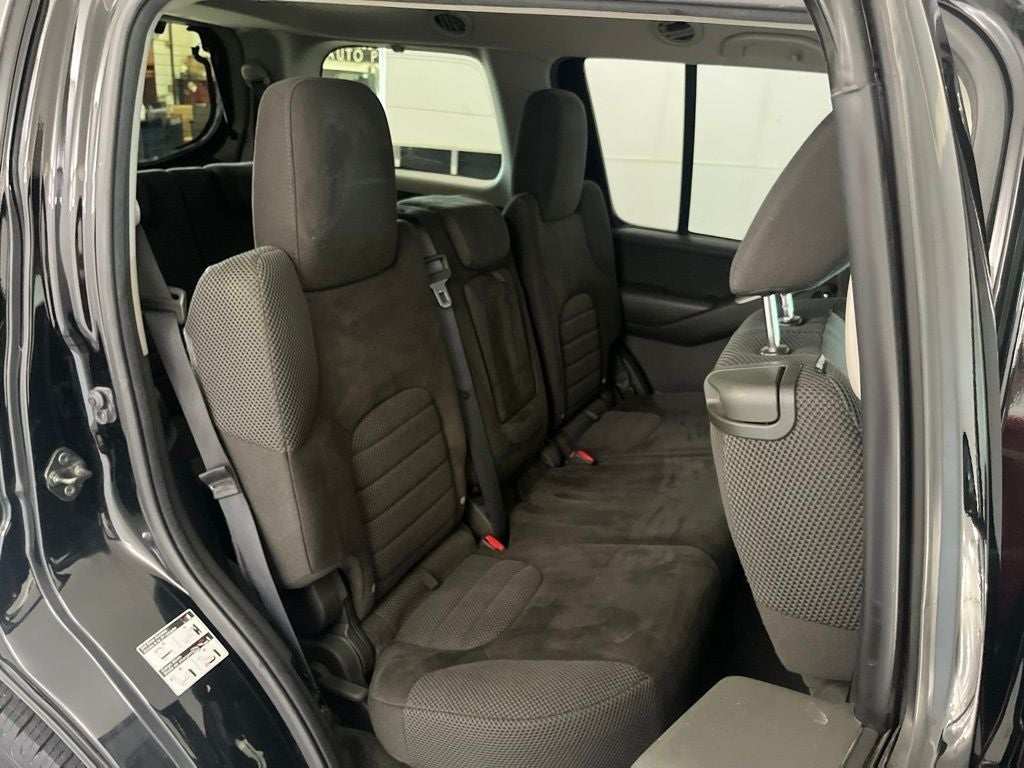 2012 Nissan Pathfinder SV