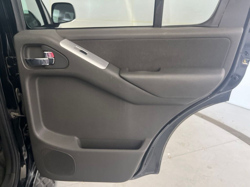2012 Nissan Pathfinder SV