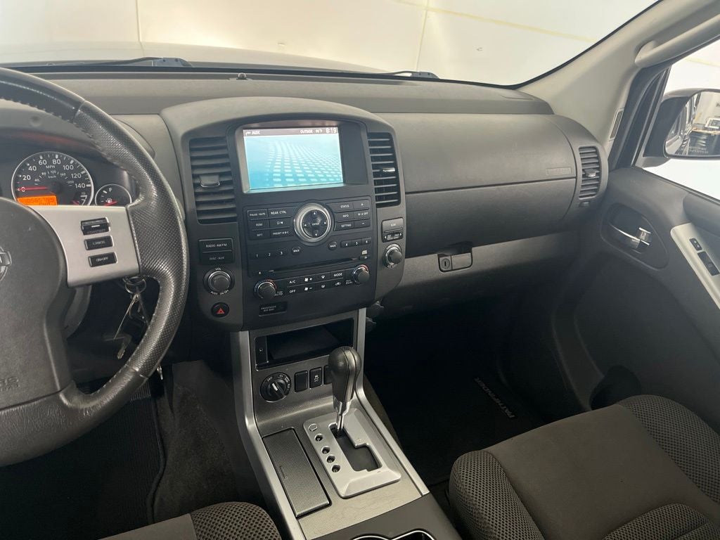 2012 Nissan Pathfinder SV
