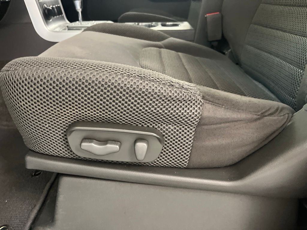 2012 Nissan Pathfinder SV