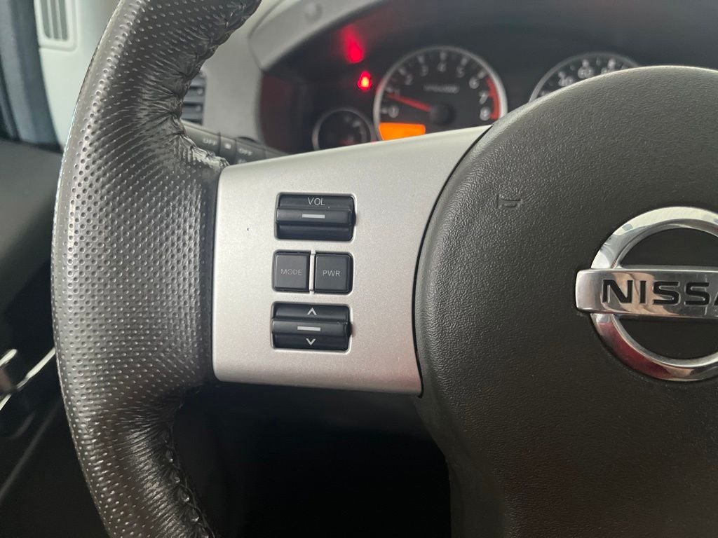 2012 Nissan Pathfinder SV
