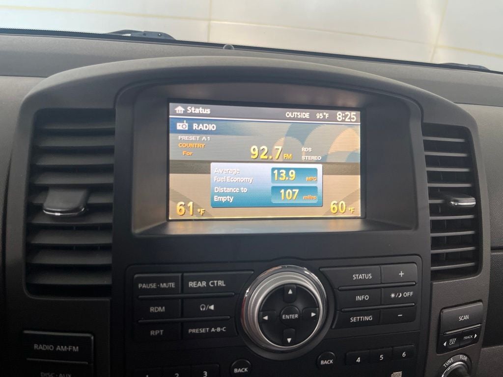 2012 Nissan Pathfinder SV