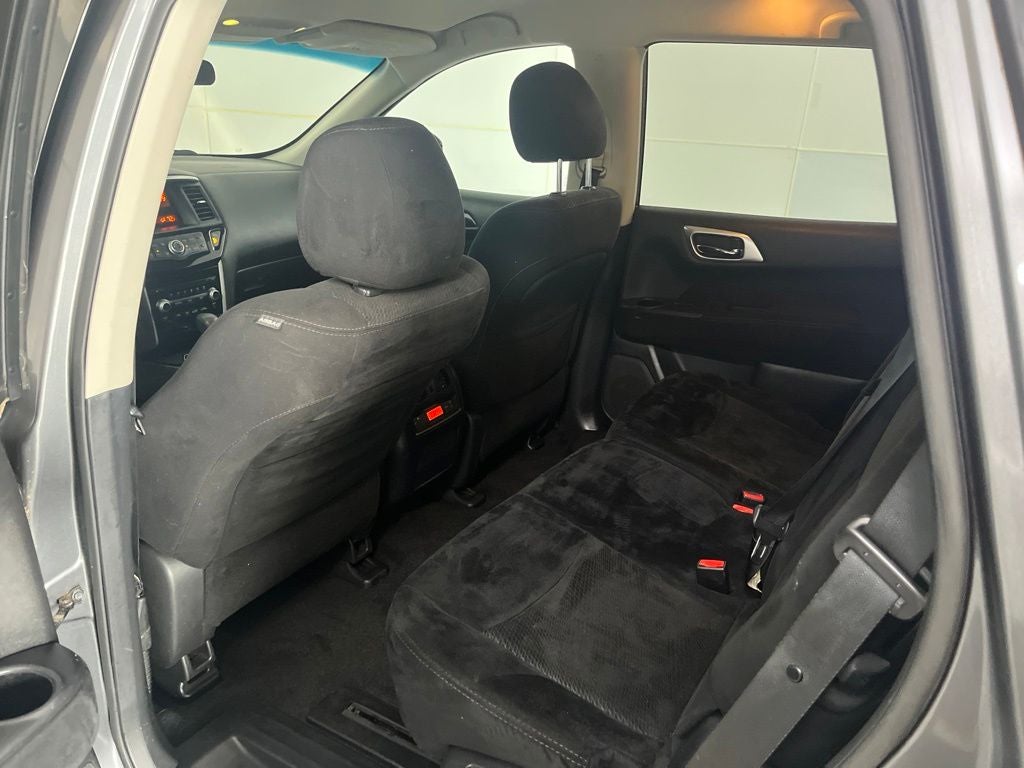 2015 Nissan Pathfinder S