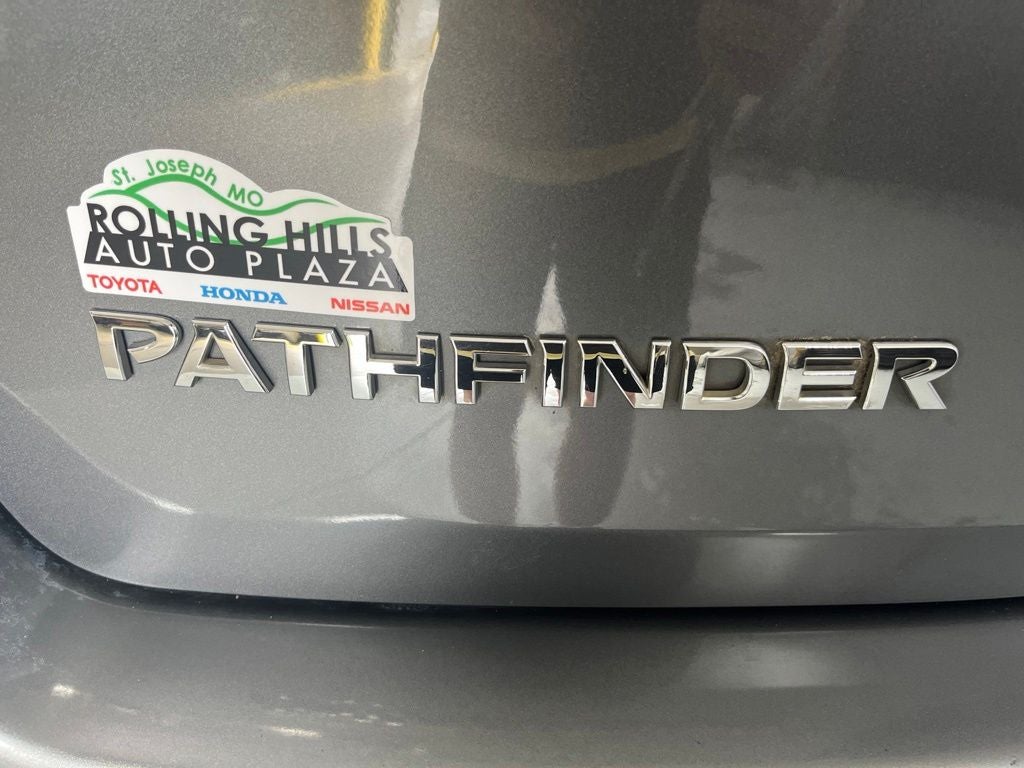 2015 Nissan Pathfinder S