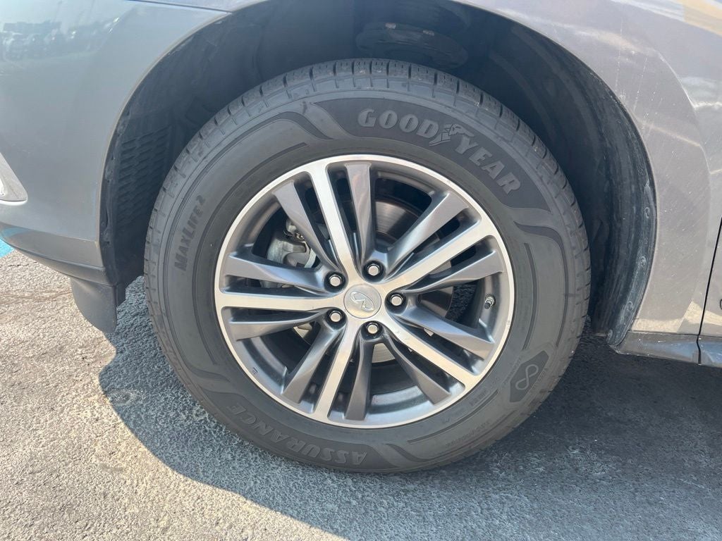 2017 INFINITI QX60 Base