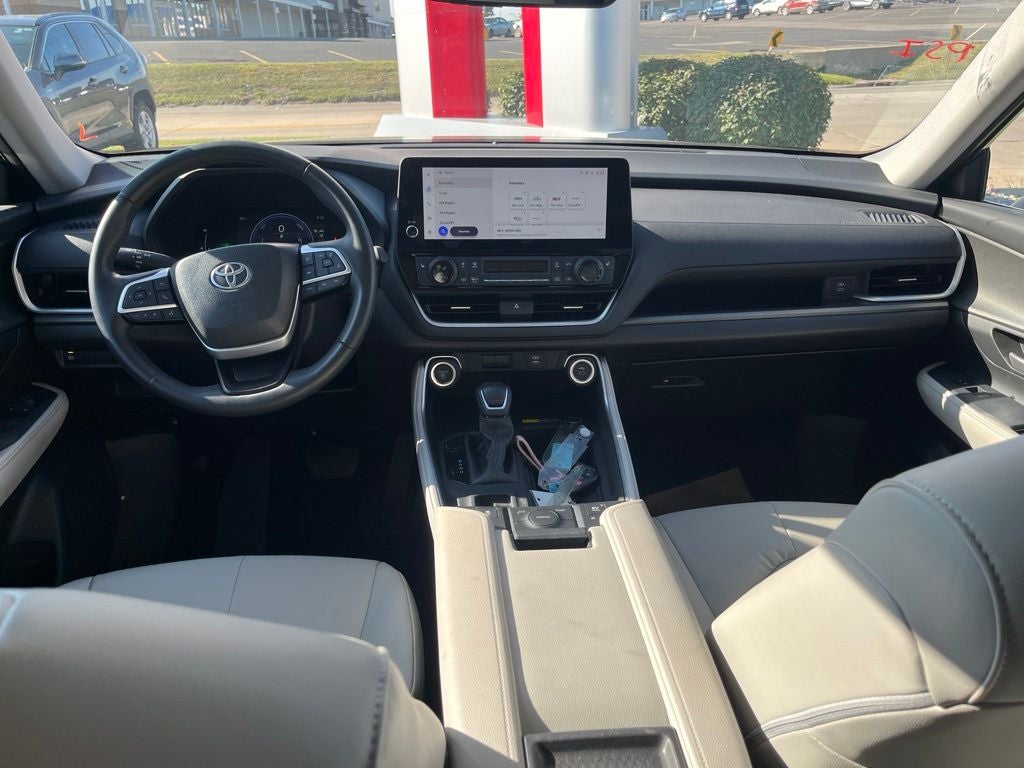 2025 Toyota Grand Highlander Hybrid XLE