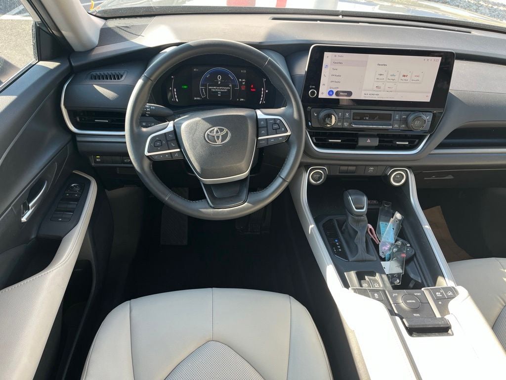 2025 Toyota Grand Highlander Hybrid XLE