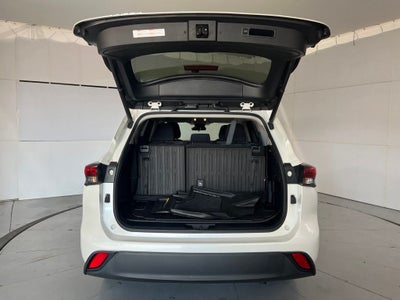2020 Toyota Highlander LE
