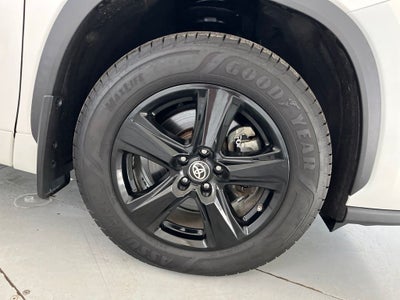 2020 Toyota Highlander LE