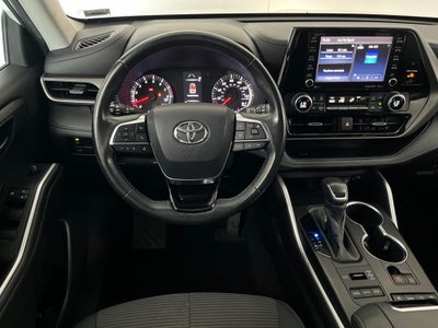 2020 Toyota Highlander LE