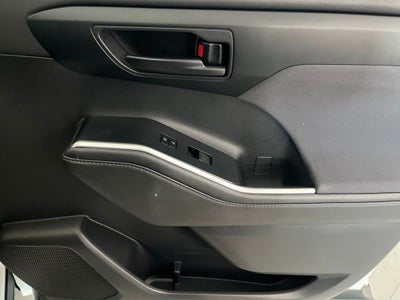 2020 Toyota Highlander LE