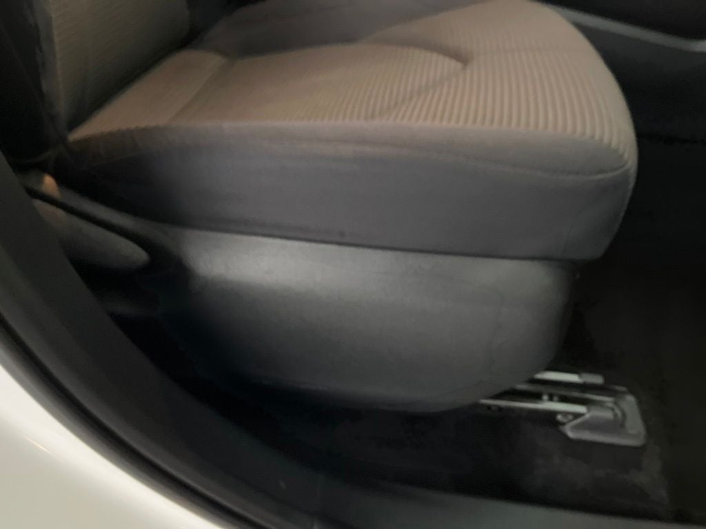 2020 Toyota Highlander LE