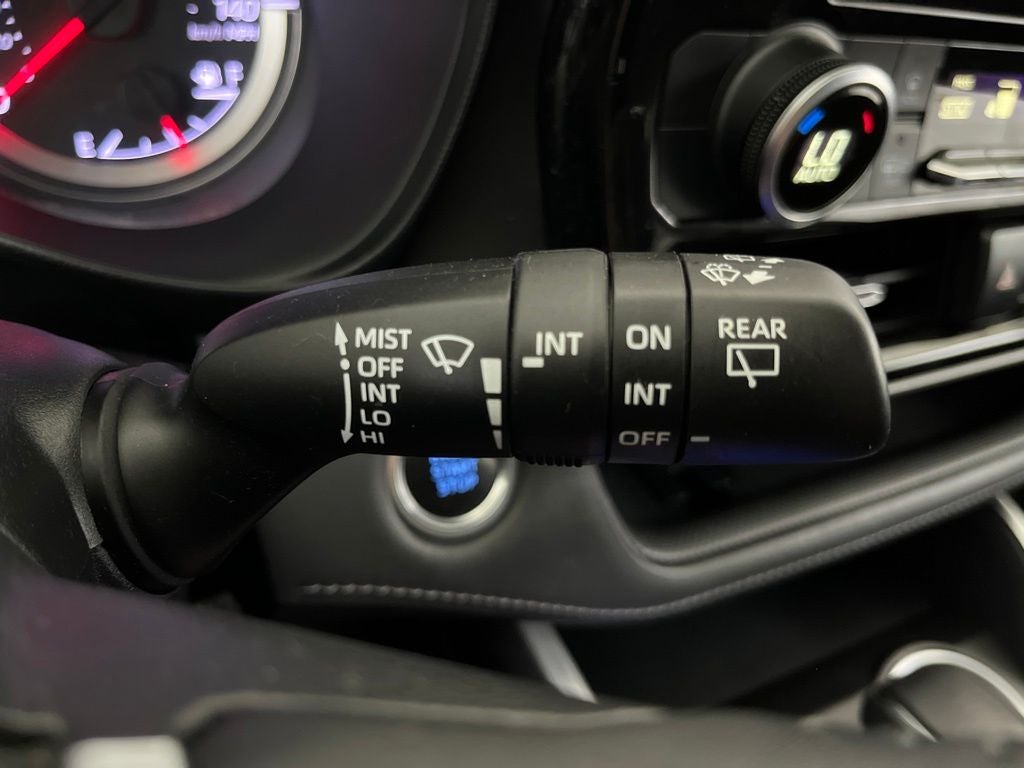 2020 Toyota Highlander LE
