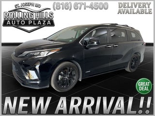 2021 Toyota Sienna XSE 7 Passenger