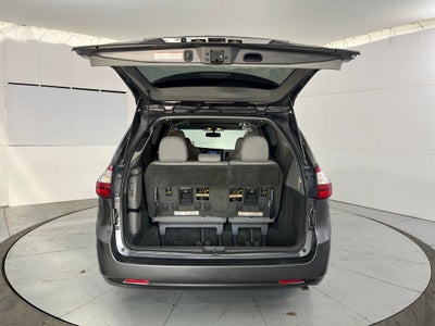 2017 Toyota Sienna XLE 7 Passenger