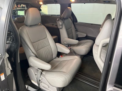 2017 Toyota Sienna XLE 7 Passenger