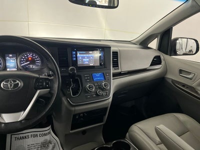 2017 Toyota Sienna XLE 7 Passenger