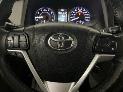 2017 Toyota Sienna XLE 7 Passenger