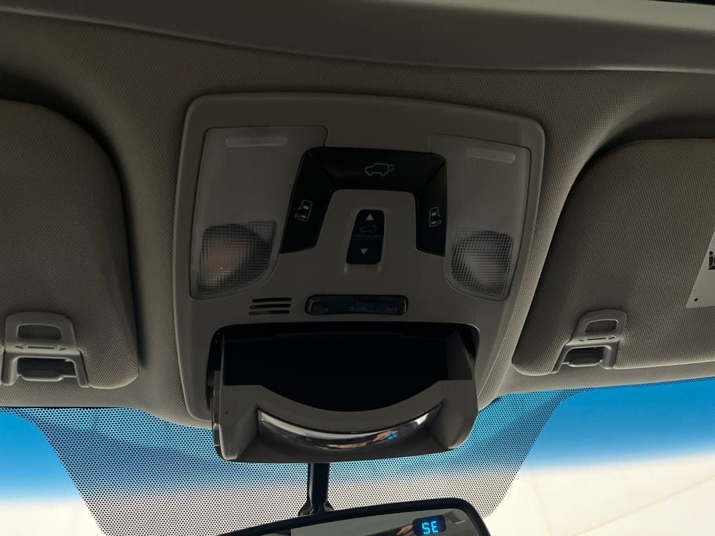 2017 Toyota Sienna XLE 7 Passenger