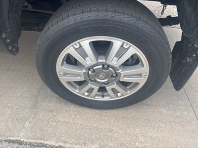 2017 Toyota Tundra Platinum 5.7L V8