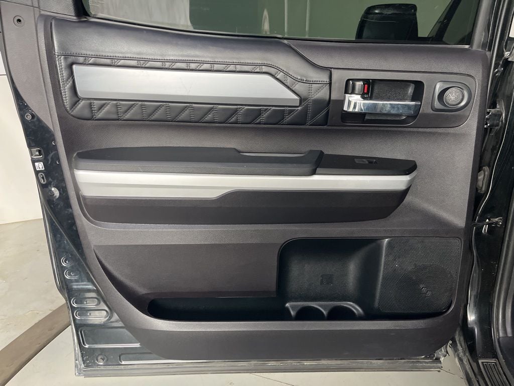 2017 Toyota Tundra Platinum 5.7L V8