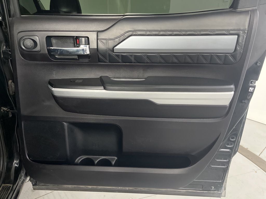 2017 Toyota Tundra Platinum 5.7L V8