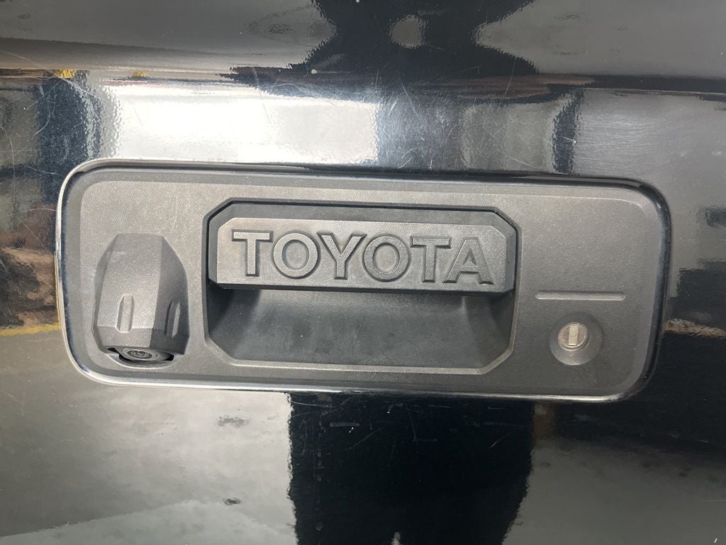 2017 Toyota Tundra Platinum 5.7L V8